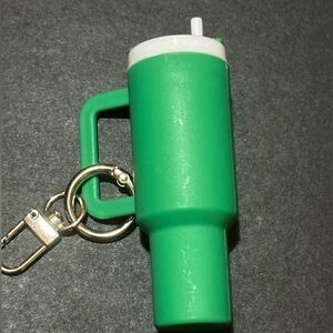 💥 $5 if bundled - NEW Mini Tumbler Keychain Holds money or chapstick